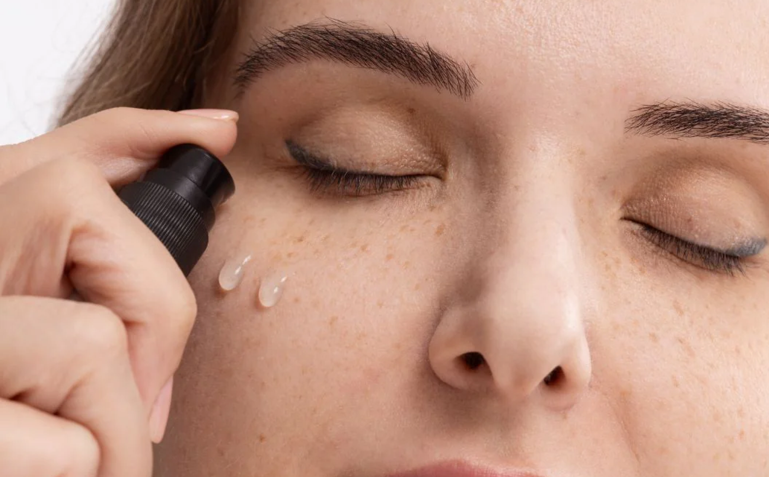 How to treat sensitive oily skin?